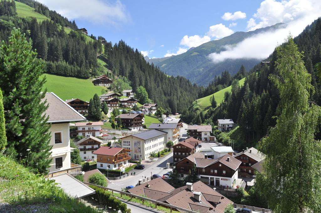 Gasthof Perfler Hotel Ausservillgraten Exterior photo