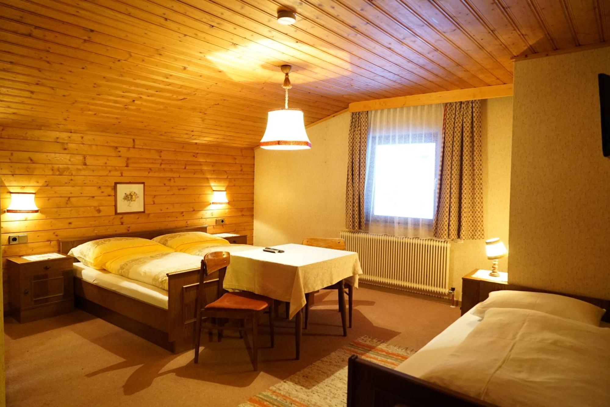 Gasthof Perfler Hotel Ausservillgraten Room photo